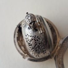 Load image into Gallery viewer, A silver pair cased quarter repeating silver pocket watch circa 1720 (sold out)