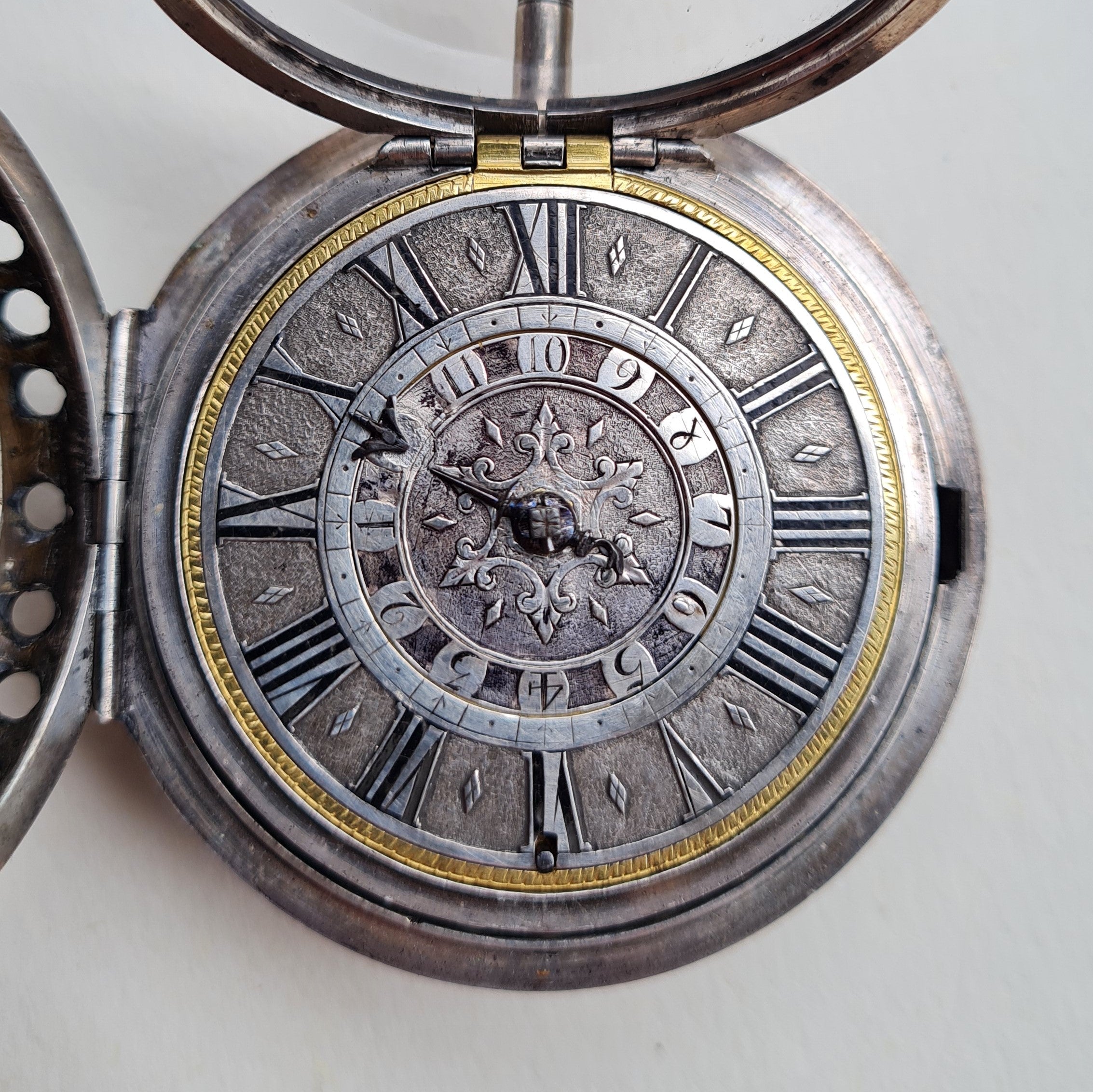 Pocket watch with clearance alarm